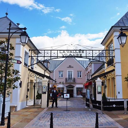 Sesame Duplex Disneyland Paris Netflix 6 Personnes Et 1 Bebe Avec Parking Apartment บายญี-โรแม็งวีเญร์ ภายนอก รูปภาพ
