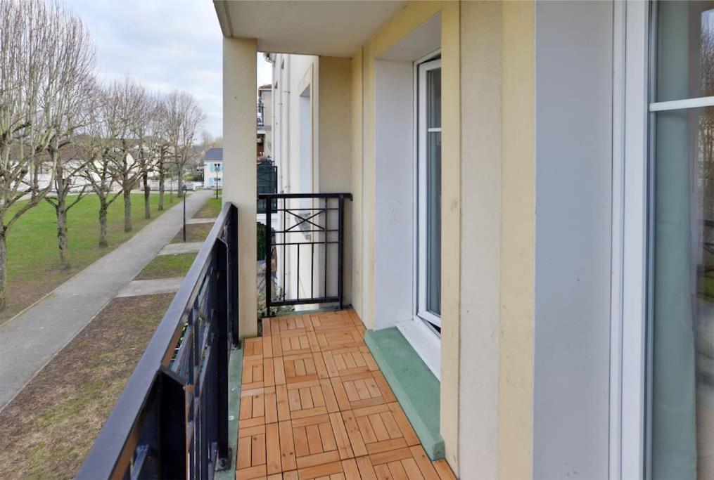 Sesame Duplex Disneyland Paris Netflix 6 Personnes Et 1 Bebe Avec Parking Apartment บายญี-โรแม็งวีเญร์ ภายนอก รูปภาพ
